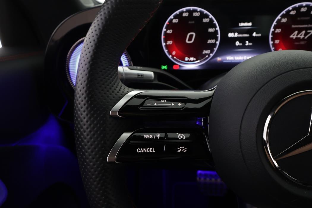MERCEDES-BENZ CLA 2025