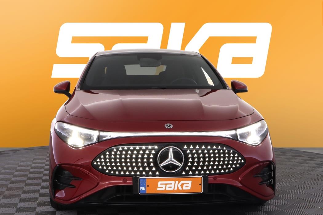 MERCEDES-BENZ CLA 2025