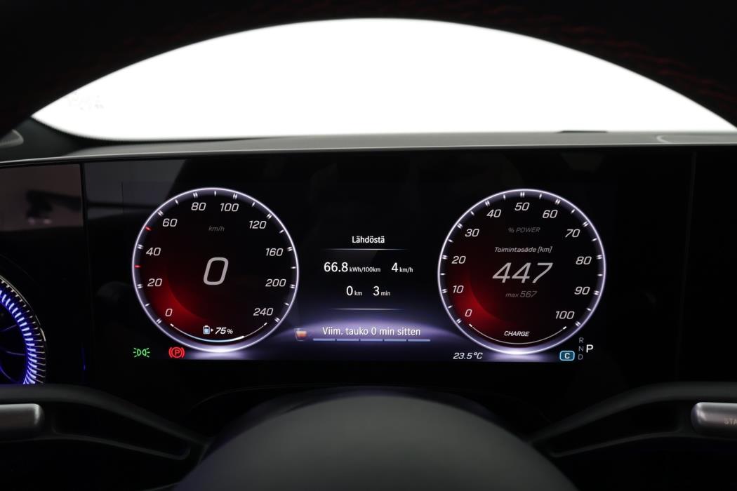 MERCEDES-BENZ CLA 2025