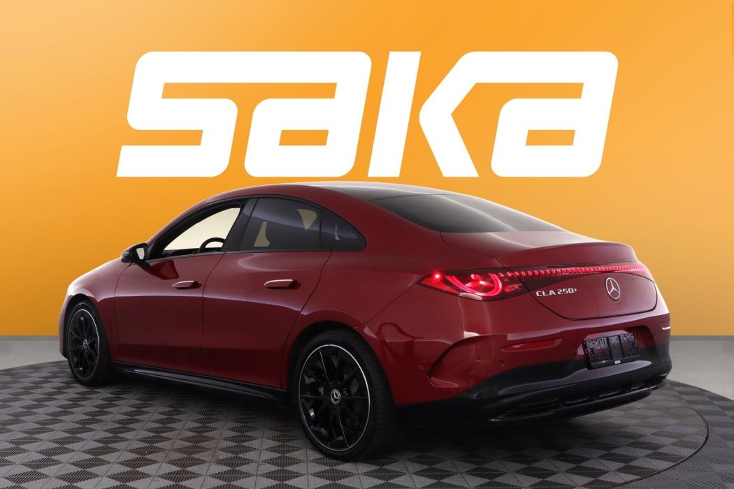 MERCEDES-BENZ CLA 2025