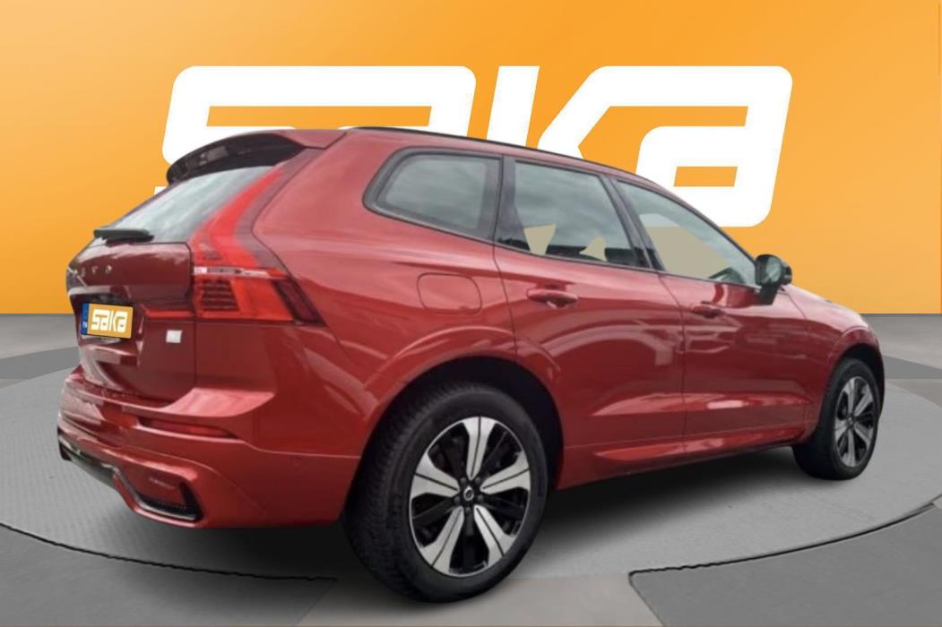 VOLVO XC60 2024