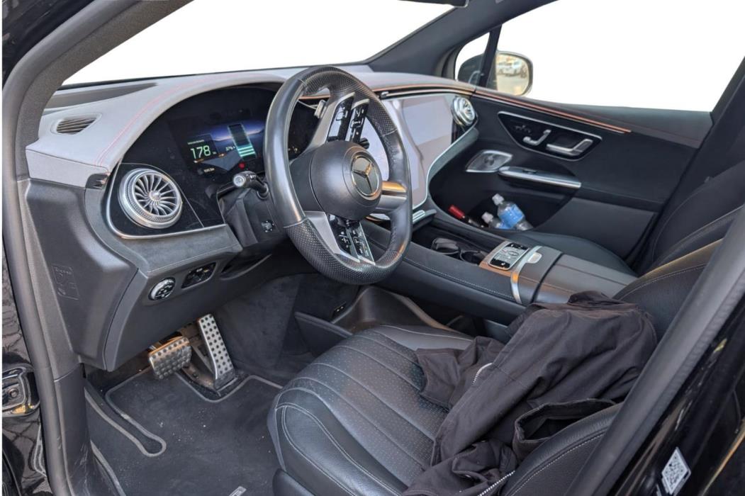 MERCEDES-BENZ EQE SUV 2023