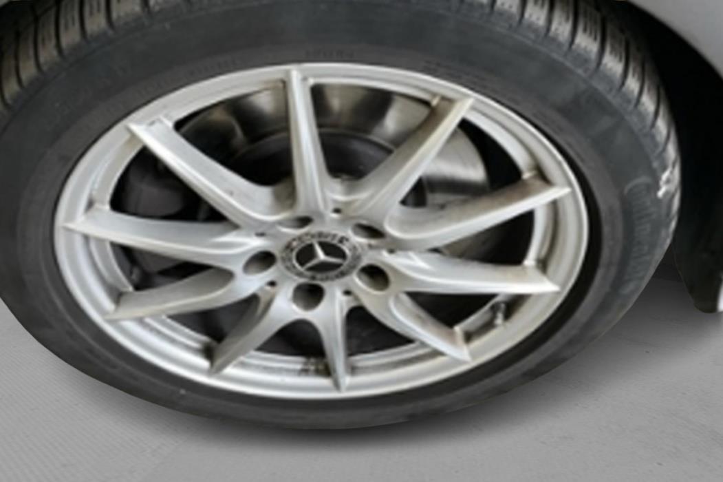 MERCEDES-BENZ B 2019