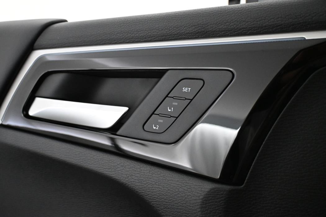 MITSUBISHI Outlander 2025