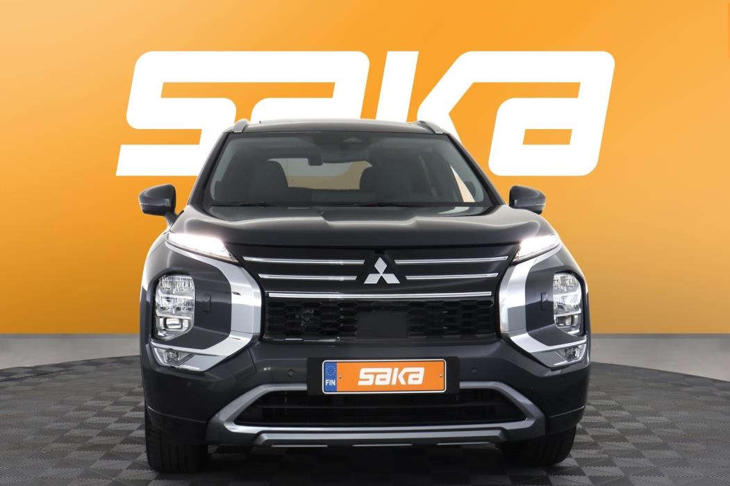 MITSUBISHI Outlander 2025
