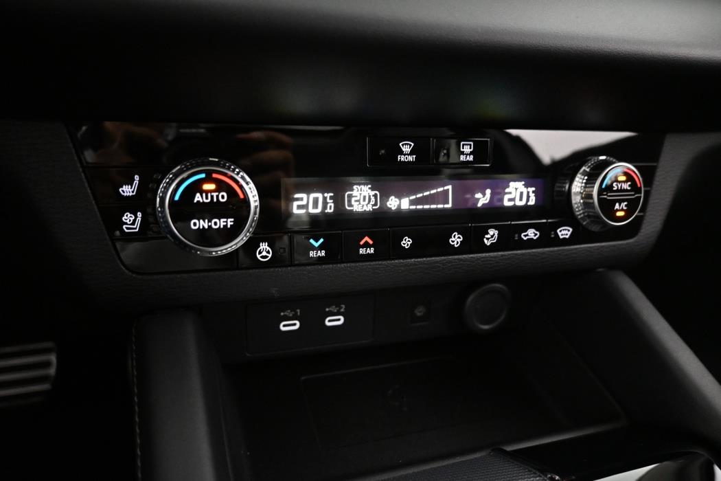 MITSUBISHI Outlander 2025