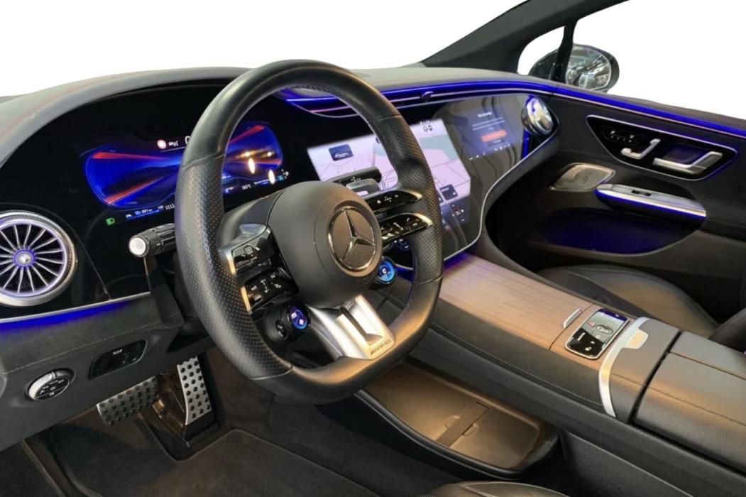 MERCEDES-BENZ EQE 2022