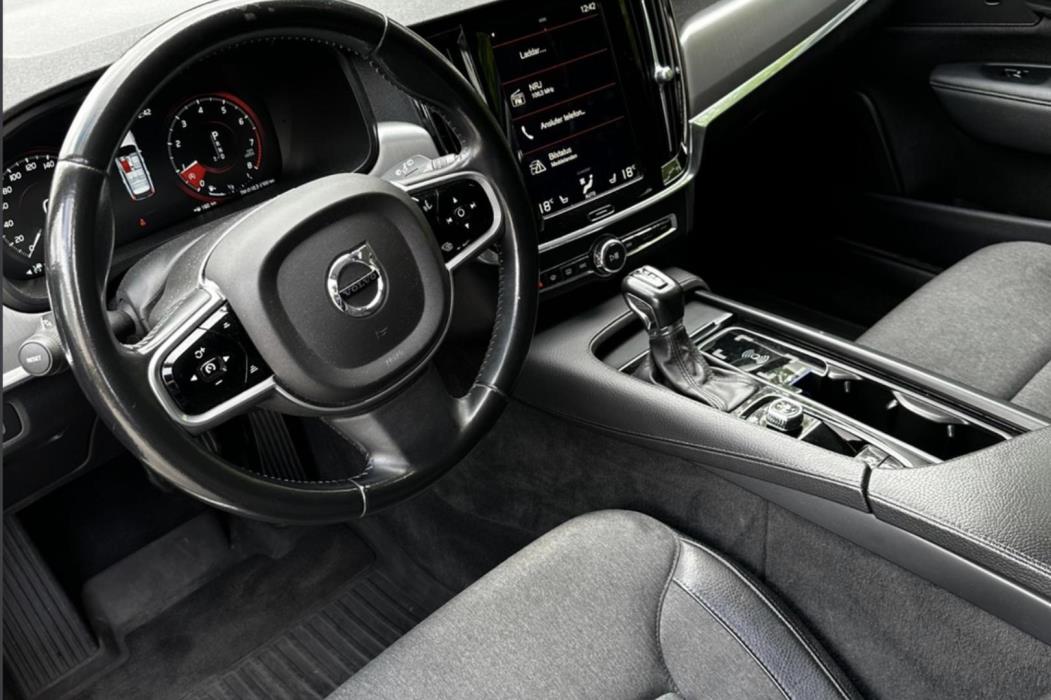 VOLVO V90 2017