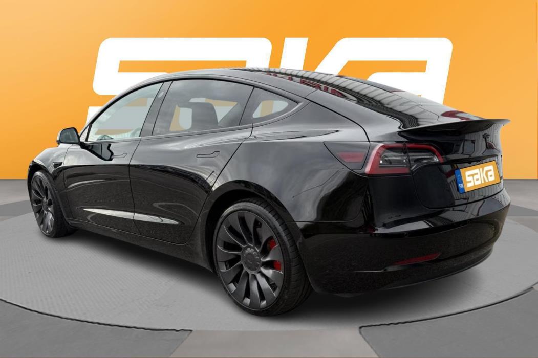 TESLA Model 3 2022