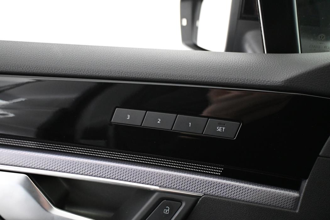 VOLKSWAGEN Touareg 2023