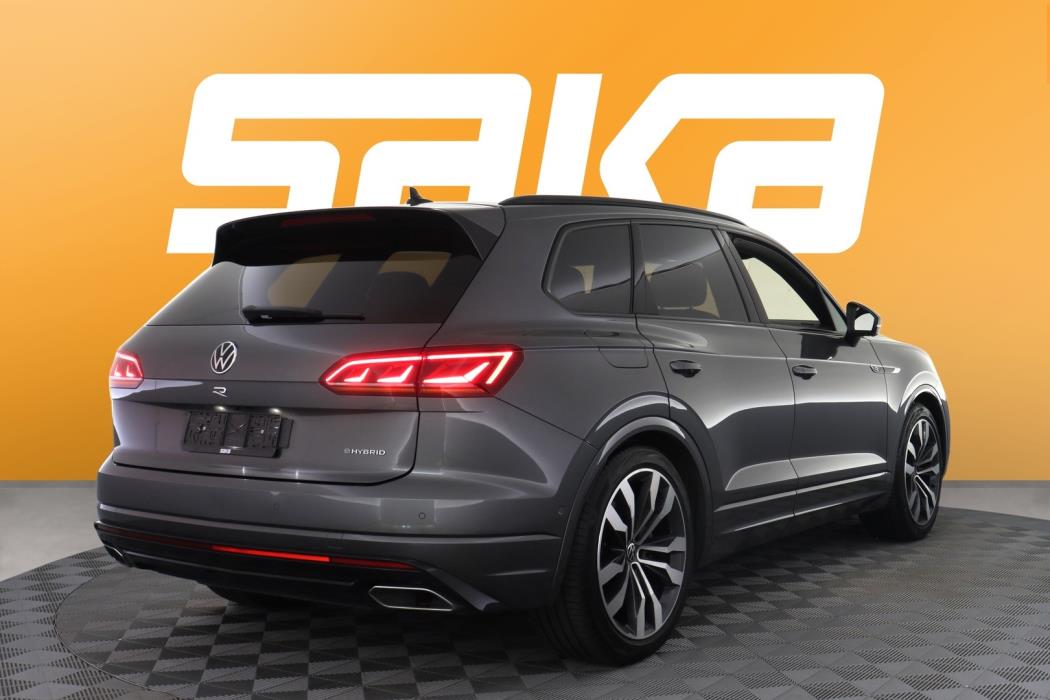 VOLKSWAGEN Touareg 2023