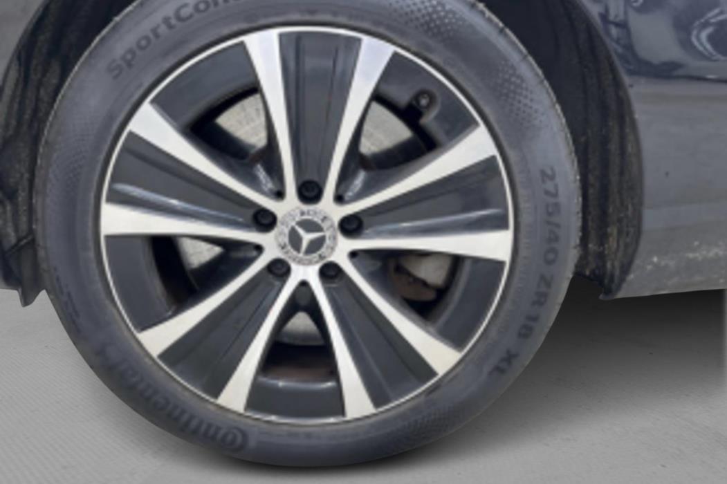 MERCEDES-BENZ E 2022