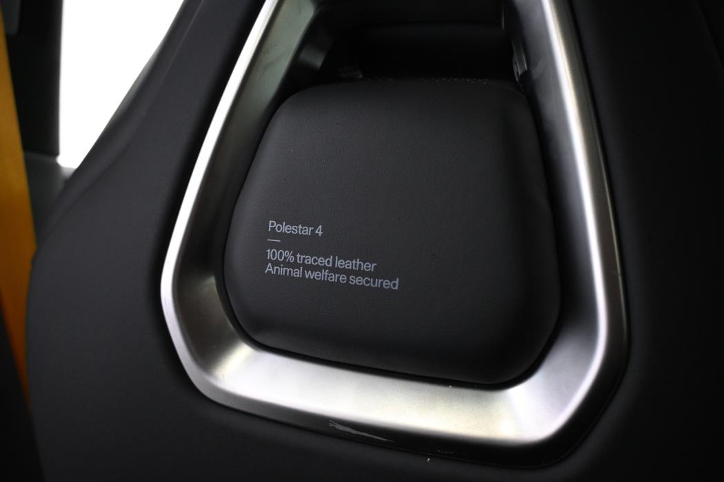 POLESTAR 4 2025