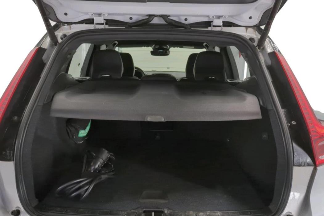 VOLVO XC40 2021
