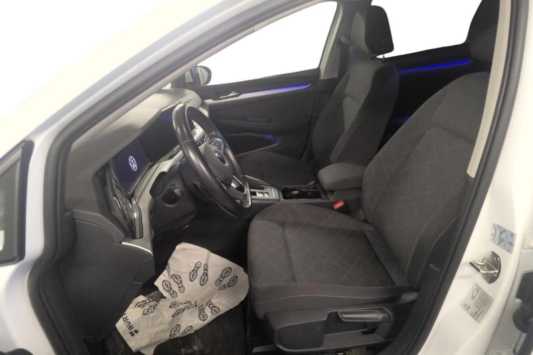 VOLKSWAGEN Golf 2021