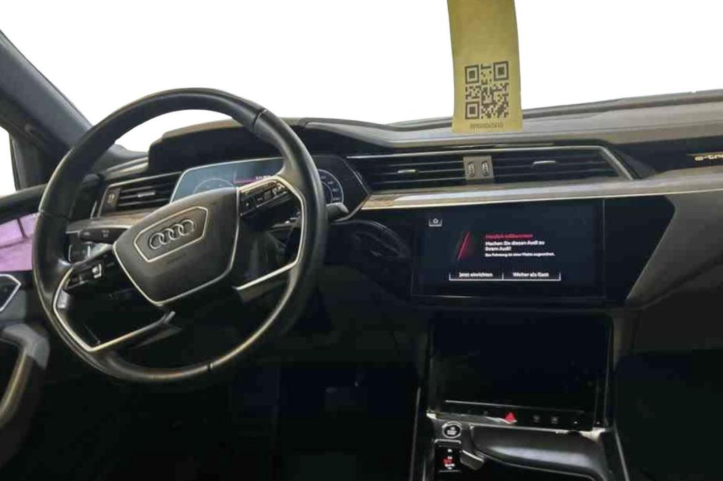AUDI e-tron 2021