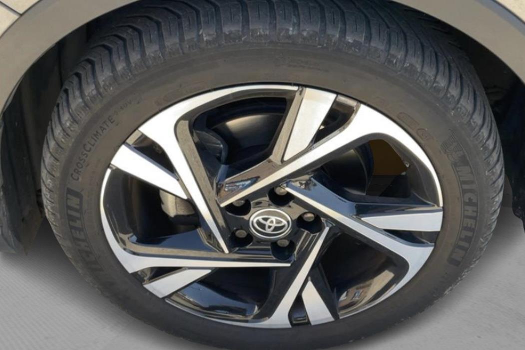 TOYOTA C-HR 2023