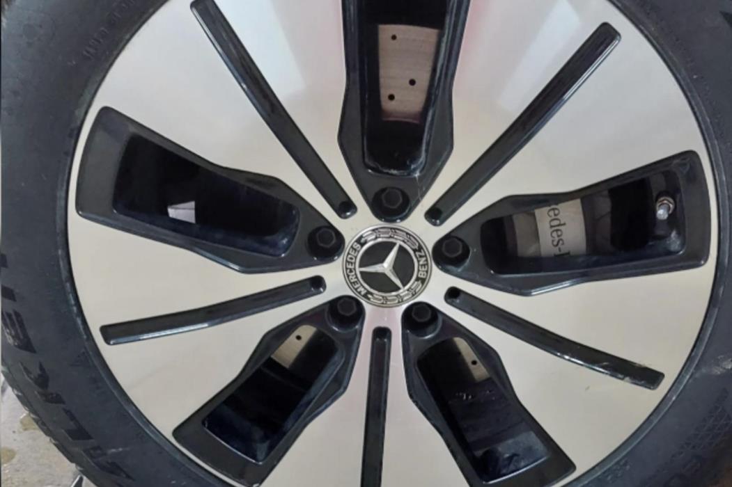 MERCEDES-BENZ EQC 2020