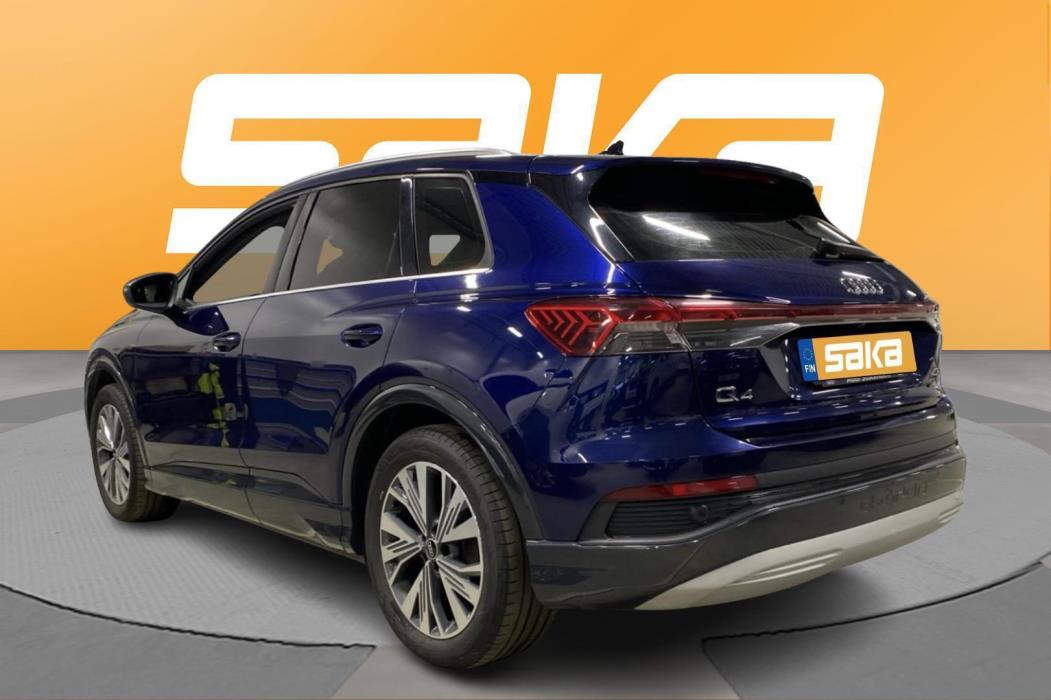 AUDI Q4 e-tron 2022
