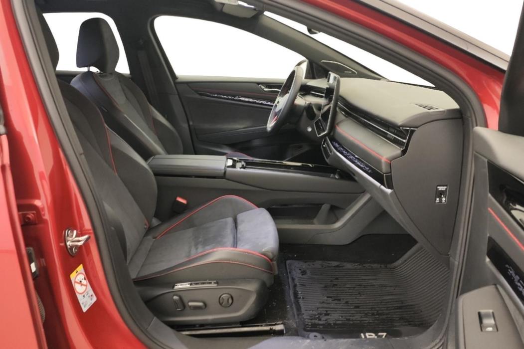 VOLKSWAGEN ID.7 2025