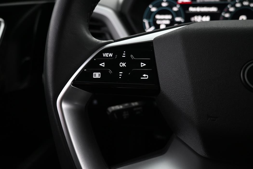 TOYOTA C-HR 2024