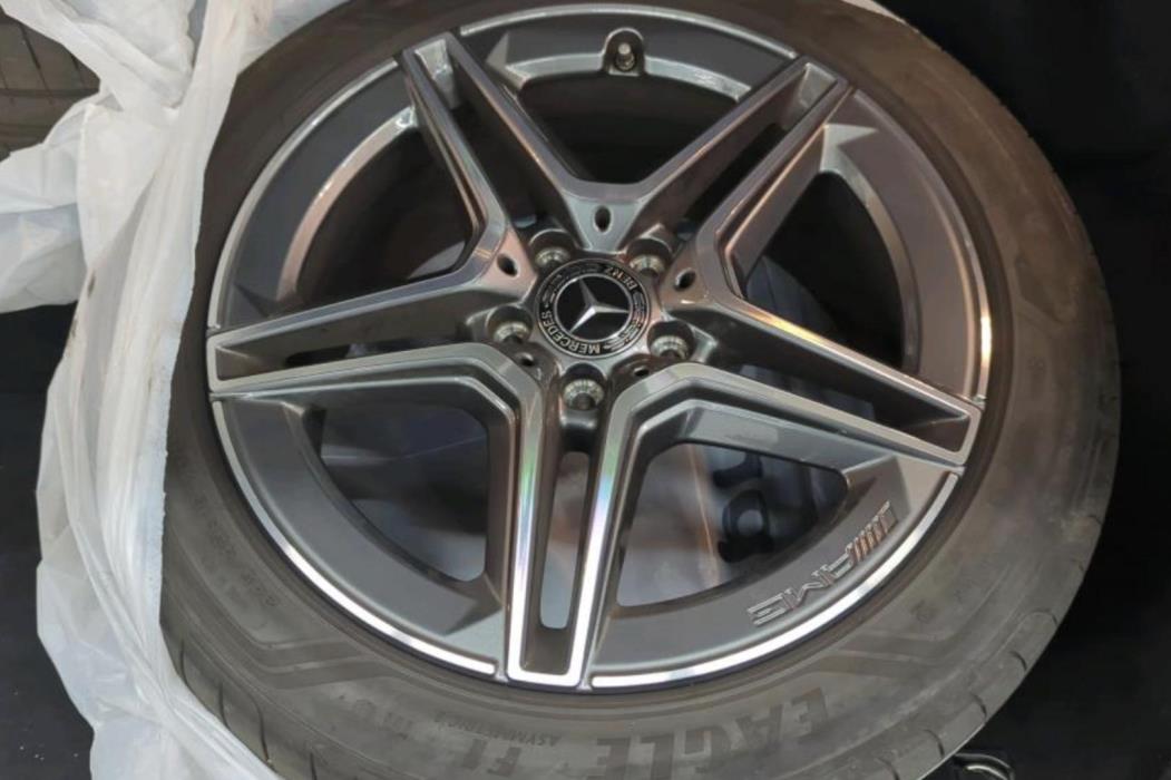 MERCEDES-BENZ E 2023