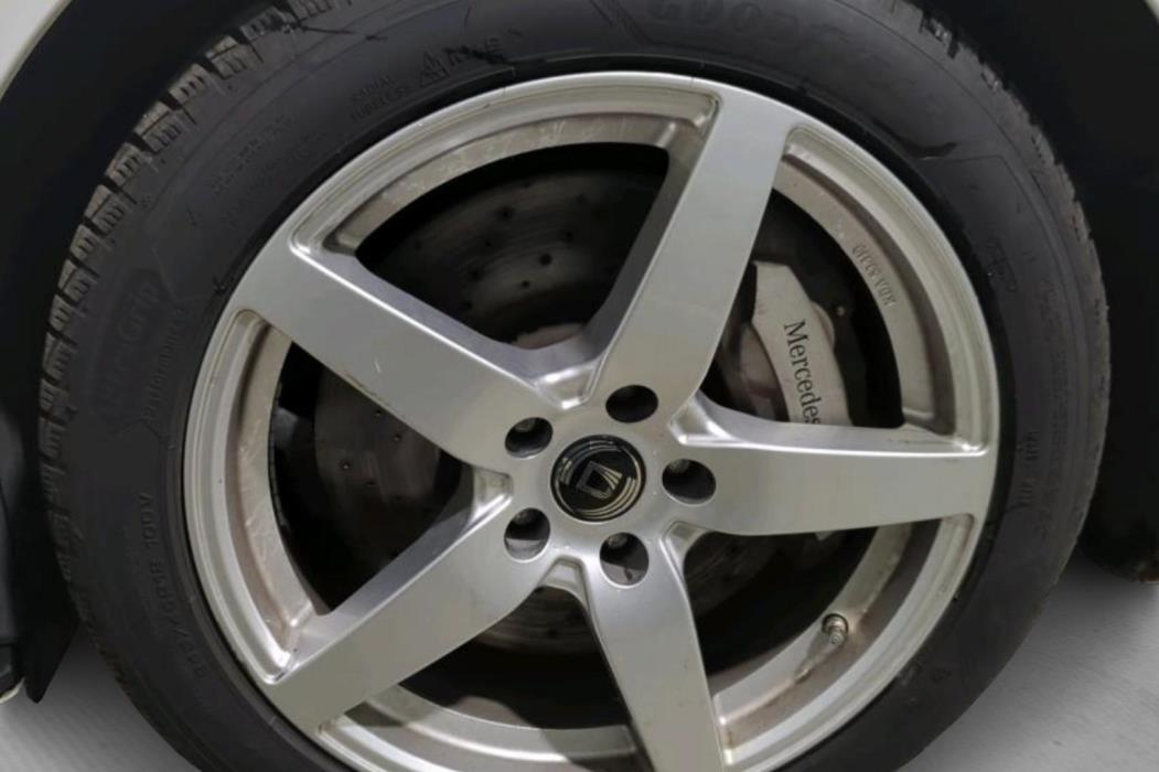 MERCEDES-BENZ E 2023