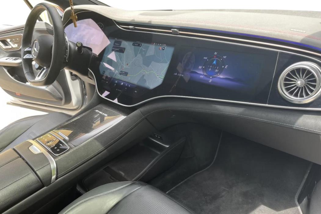 MERCEDES-BENZ EQE 2023