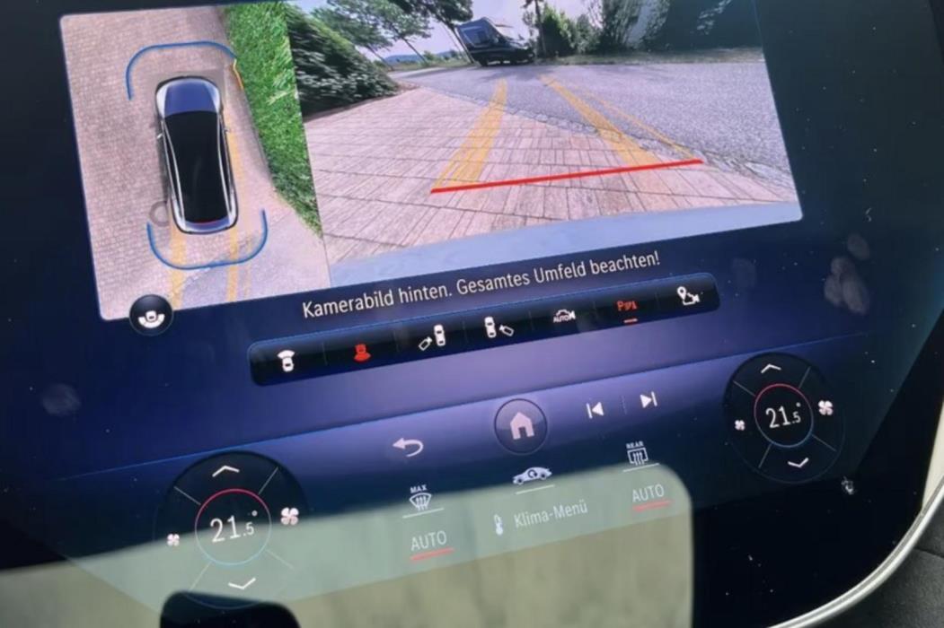 MERCEDES-BENZ EQE 2023