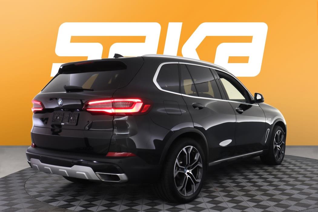 BMW X5 2021