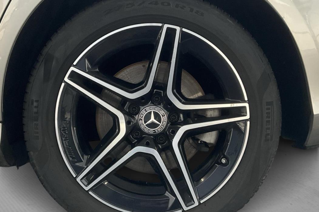 MERCEDES-BENZ E 2021