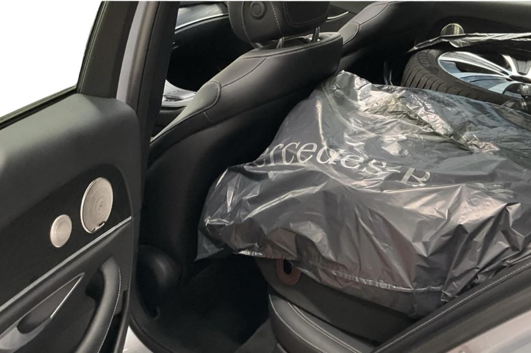 MERCEDES-BENZ E 2022