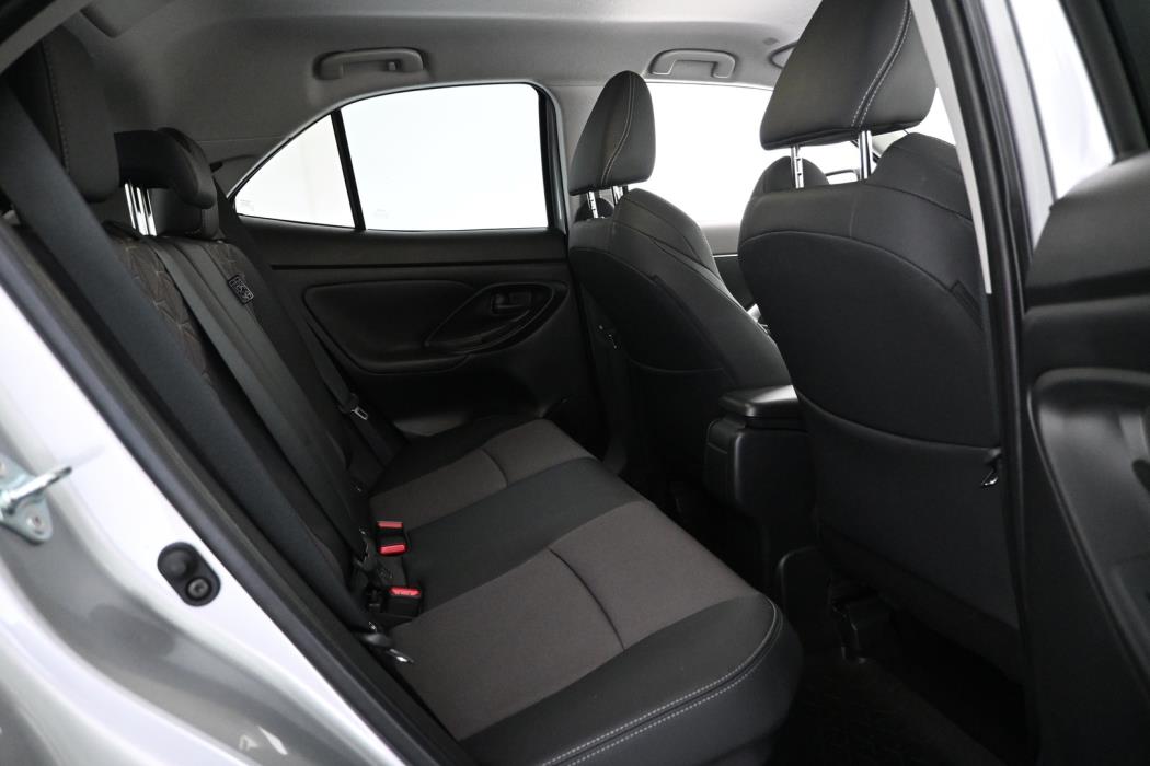 TOYOTA Yaris Cross 2024