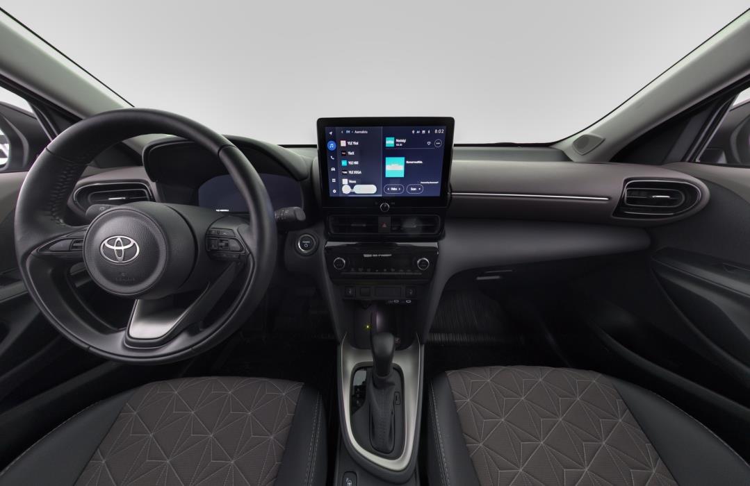 TOYOTA Yaris Cross 2024