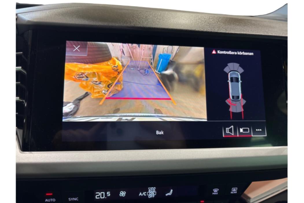 AUDI Q4 e-tron 2024