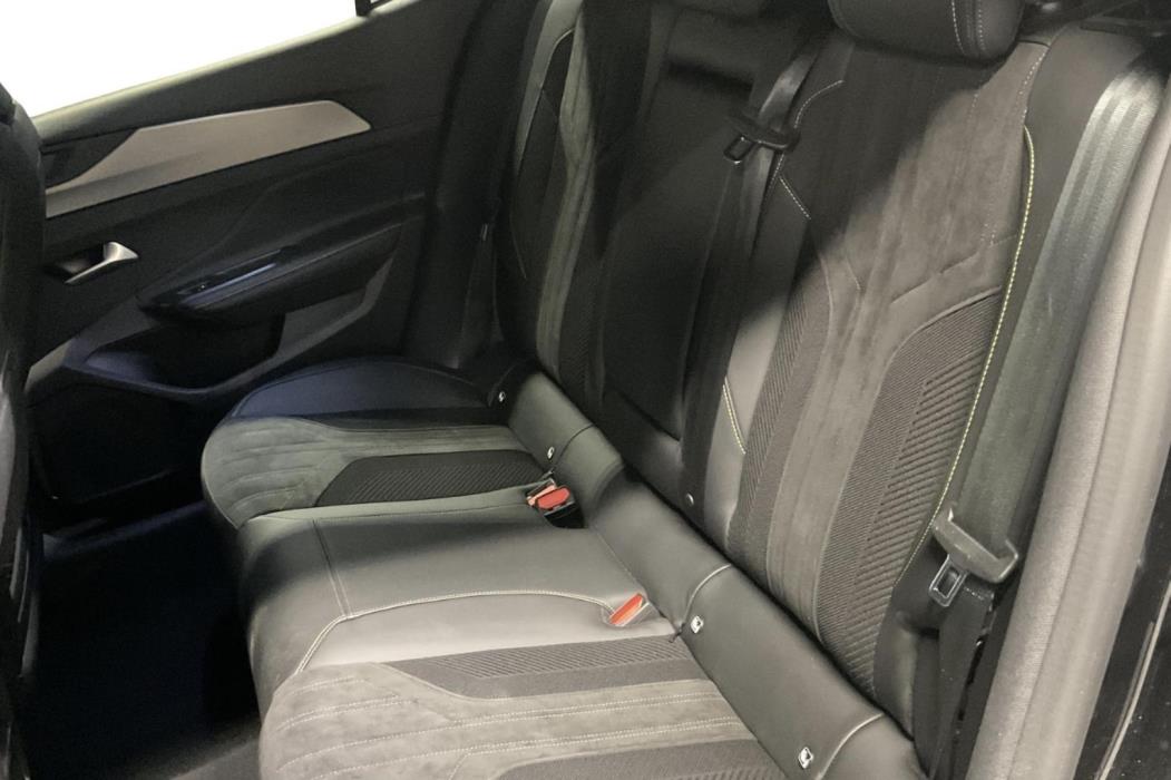 PEUGEOT 408 2023