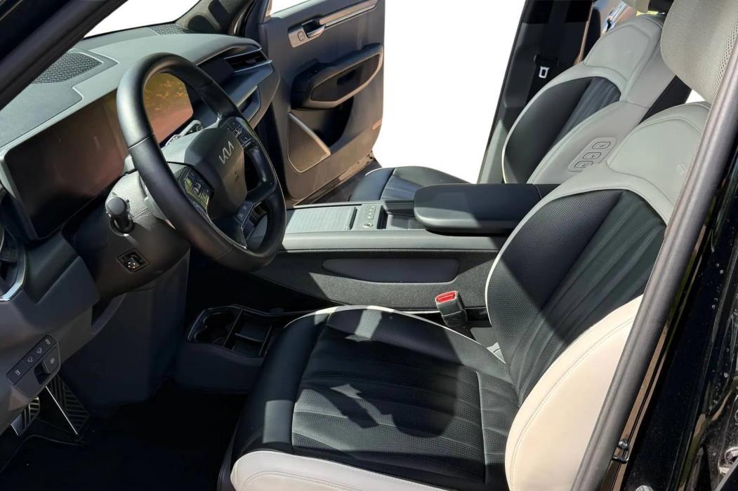 KIA EV9 2024