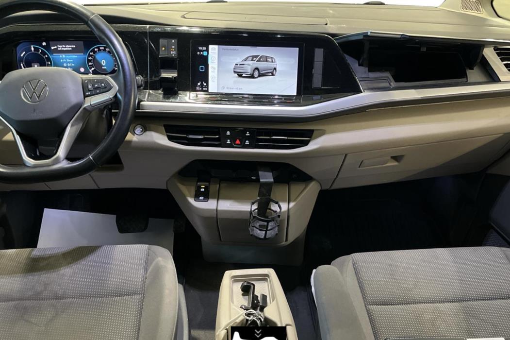 VOLKSWAGEN Multivan 2023