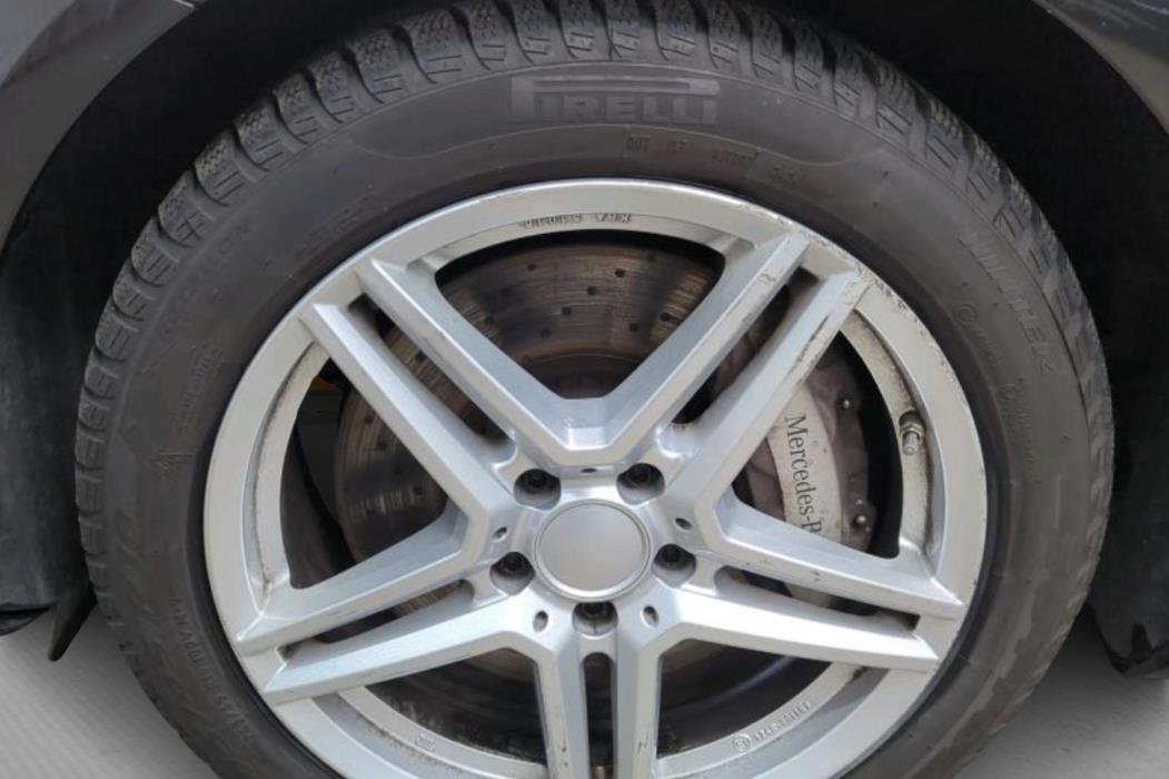 MERCEDES-BENZ E 2021