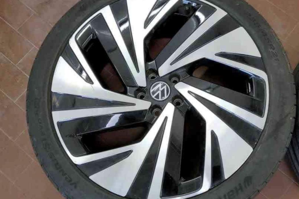 VOLKSWAGEN ID.5 2023