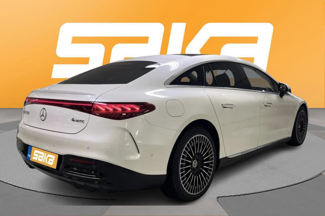 MERCEDES-BENZ EQS 2022