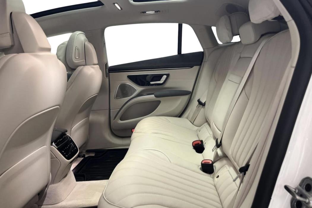 MERCEDES-BENZ EQS 2022