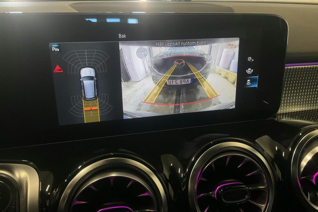MERCEDES-BENZ EQB 2023