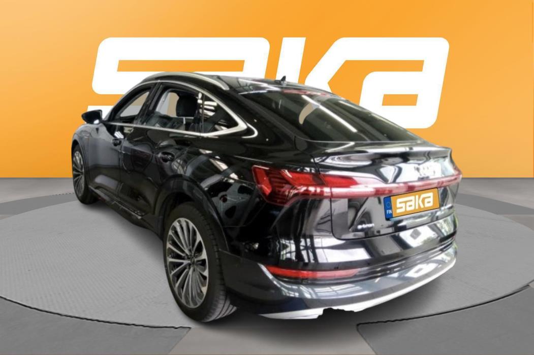 AUDI e-tron 2023