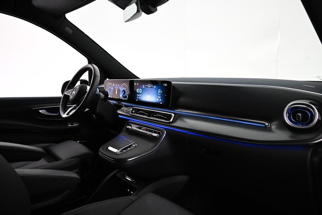 MERCEDES-BENZ EQV 2025