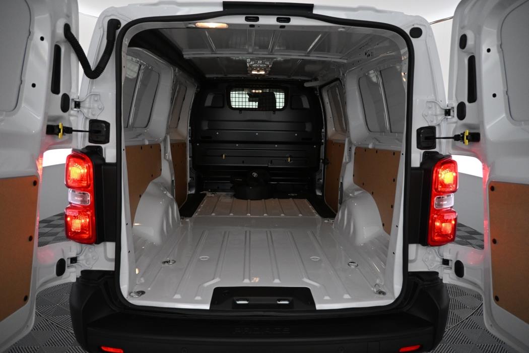 TOYOTA Proace EV 2025