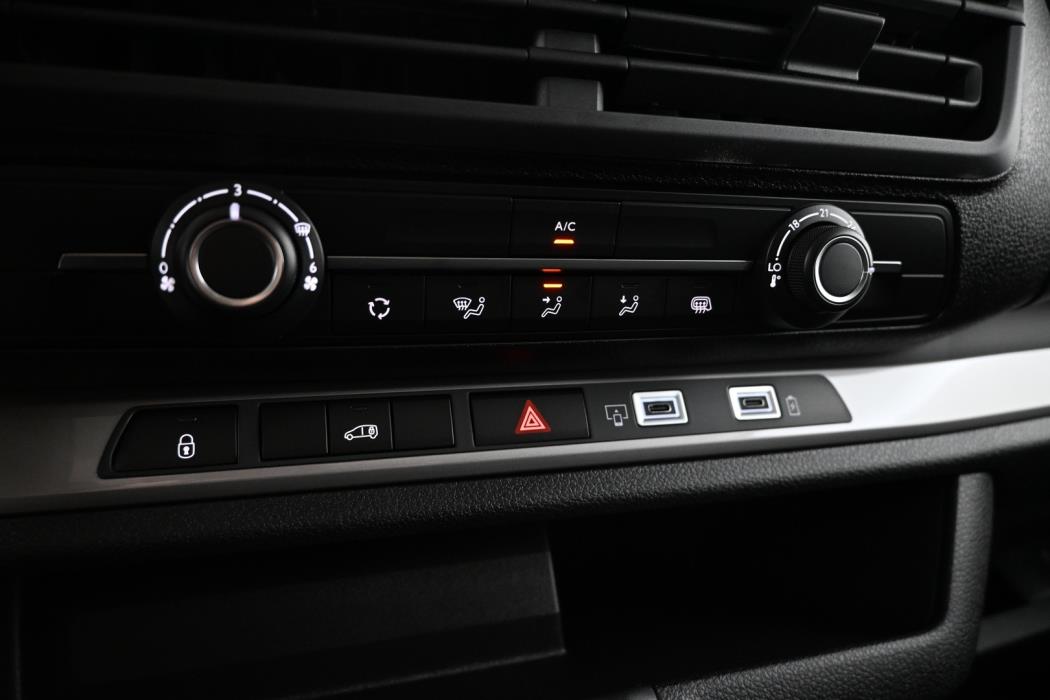 TOYOTA Proace EV 2025