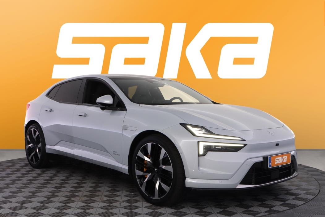 POLESTAR 4 2025