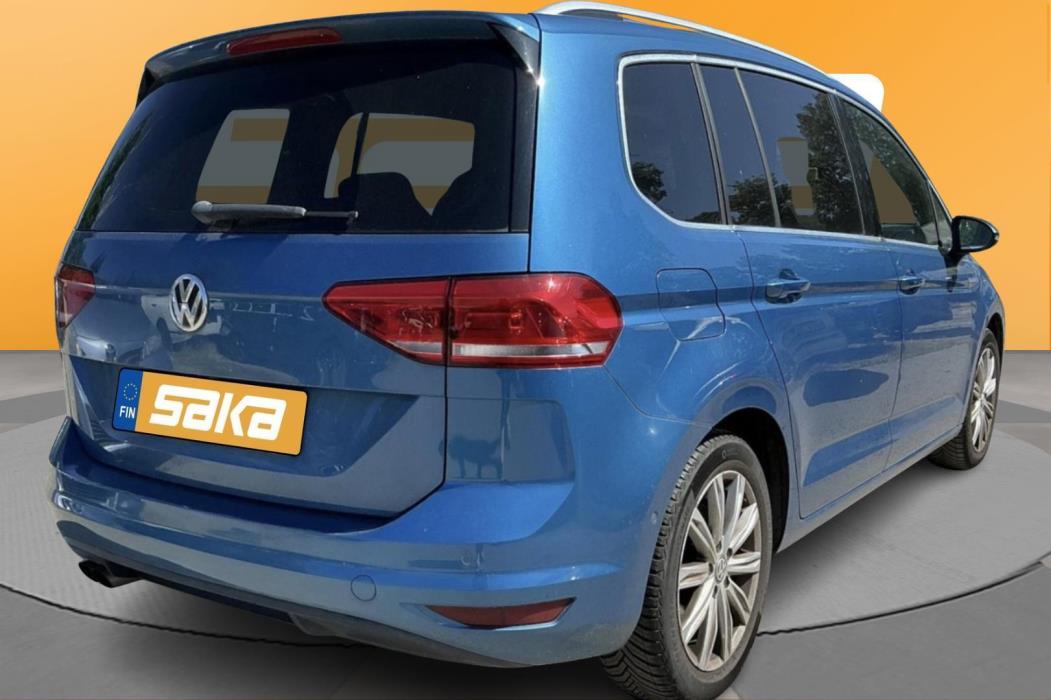 VOLKSWAGEN Touran 2017