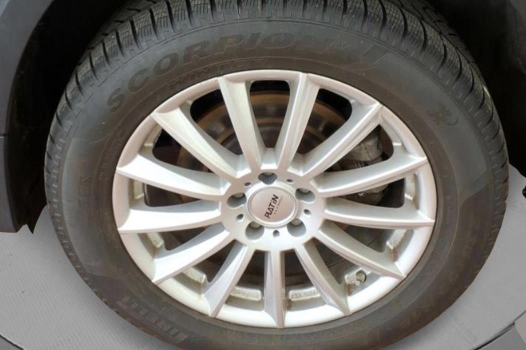 MERCEDES-BENZ EQB 2023